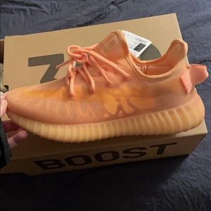 Yeezy Boost 350 V2 Mono Clay
